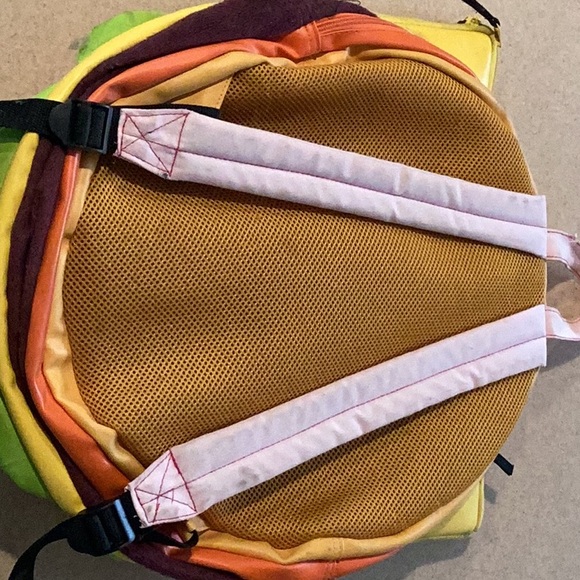 Cheeseburger backpack - Picture 4 of 6